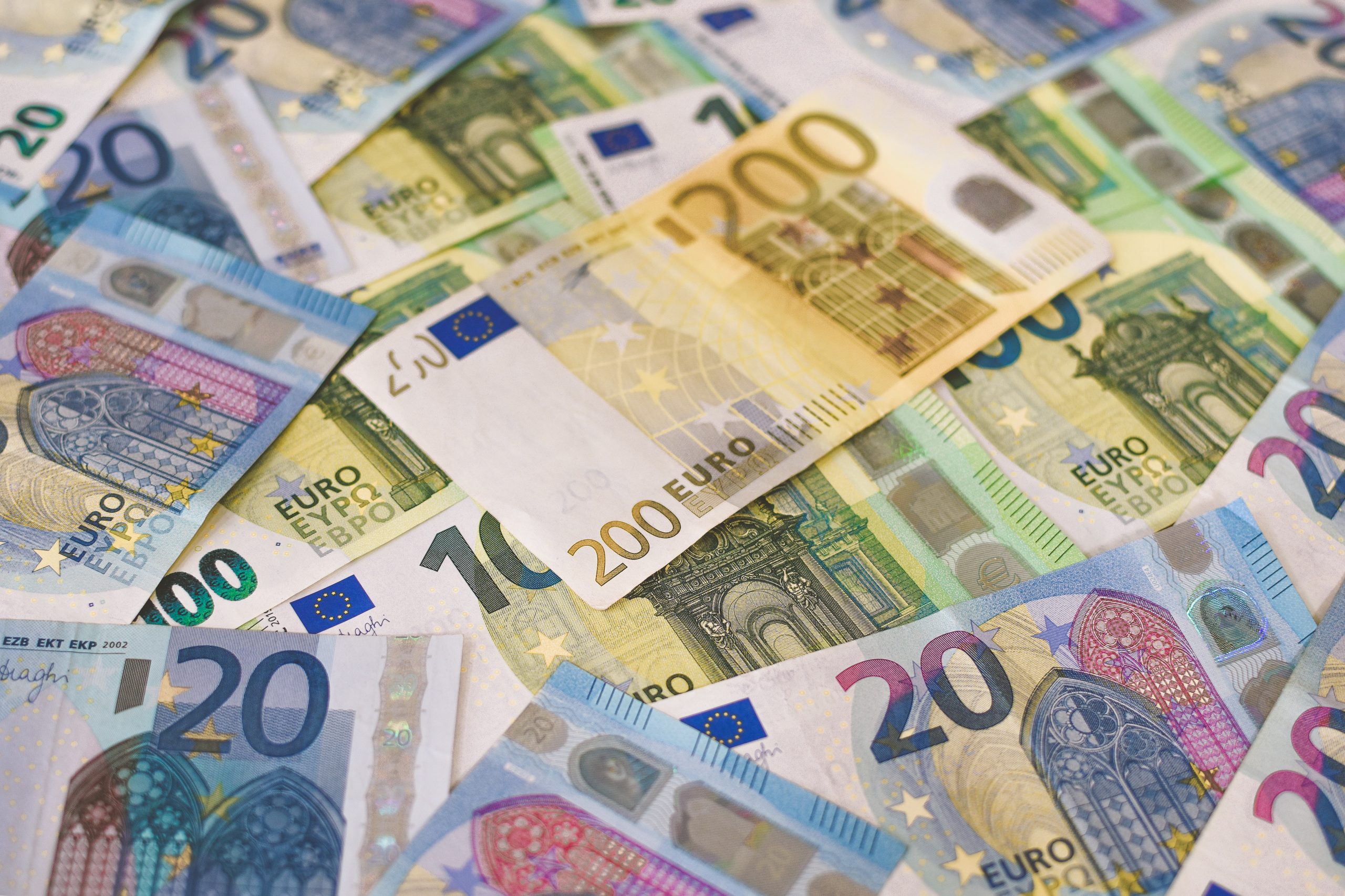 Húszéves az euró – nekünk mikor lesz?