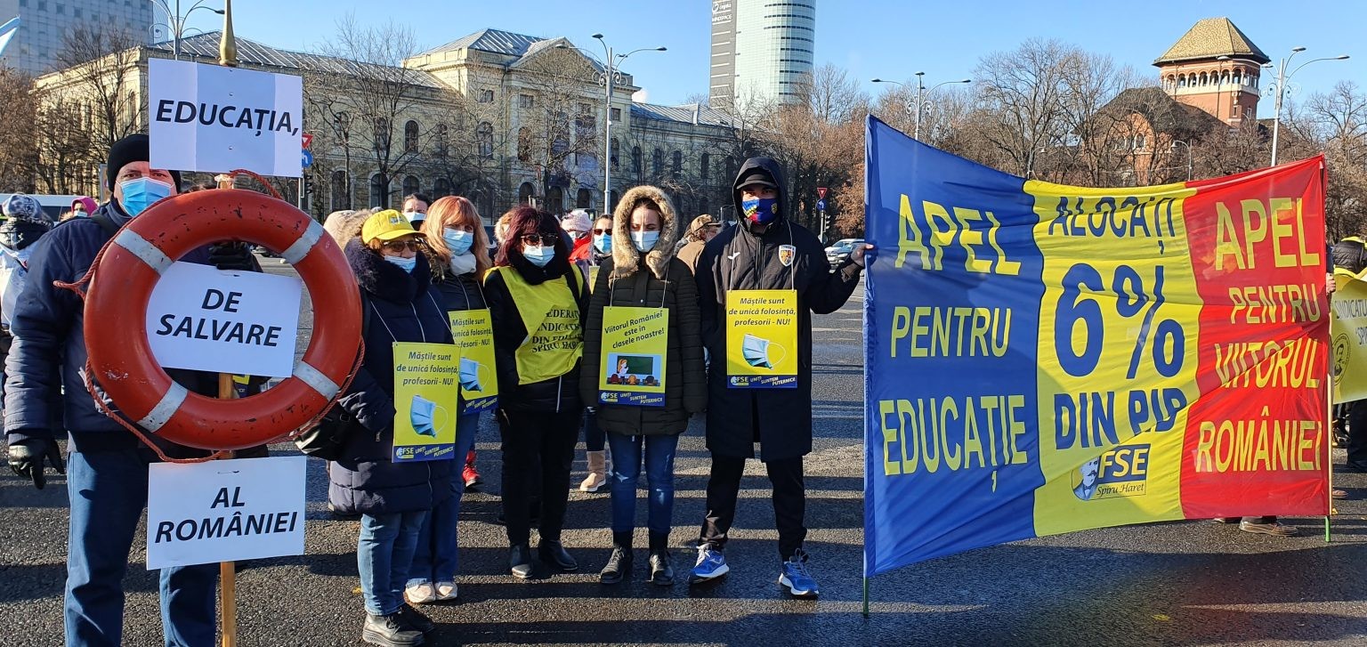 Tüntetnek a tanárok az elmaradt béremelés miatt