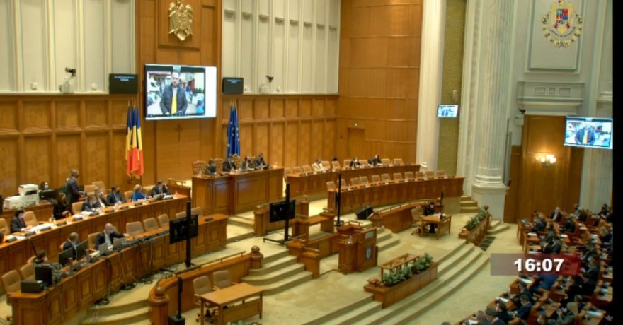 A parlament az Ukrajna elleni orosz támadást elítélő nyilatkozatot fogadott el