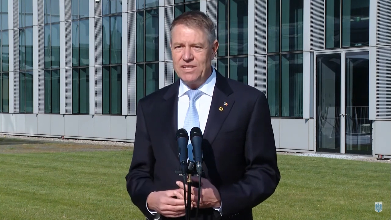 Klaus Iohannis a NATO-csúcs előtt: egyetlen román állampolgárnak sincs mitől félnie