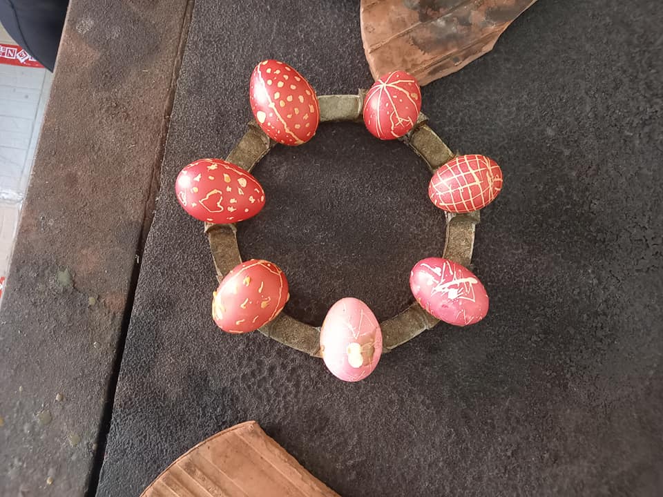 Kászonújfalusi tojásfestés