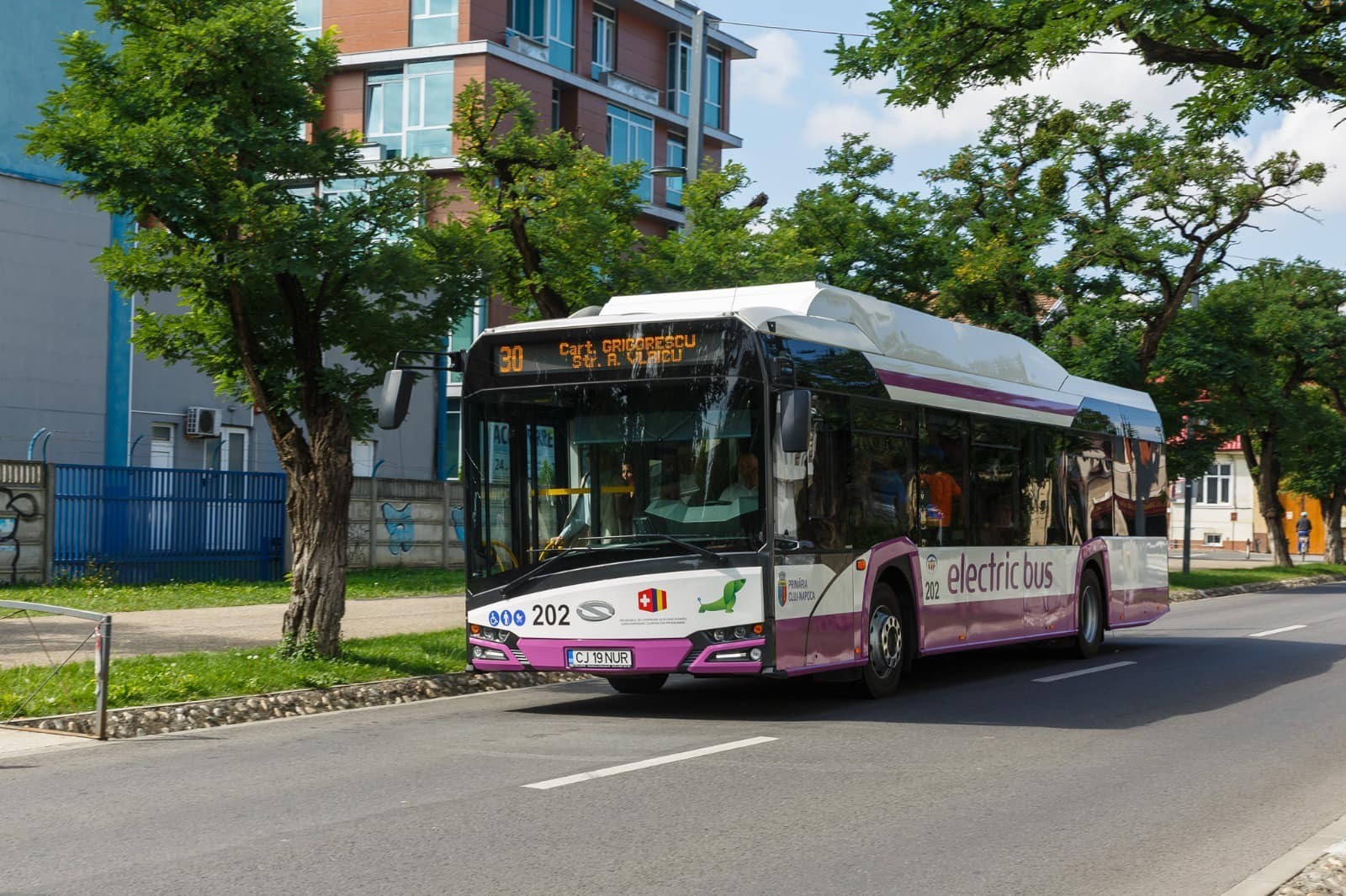 Elektromos buszok fognak közlekedni Kolozsvár és Szászfenes között