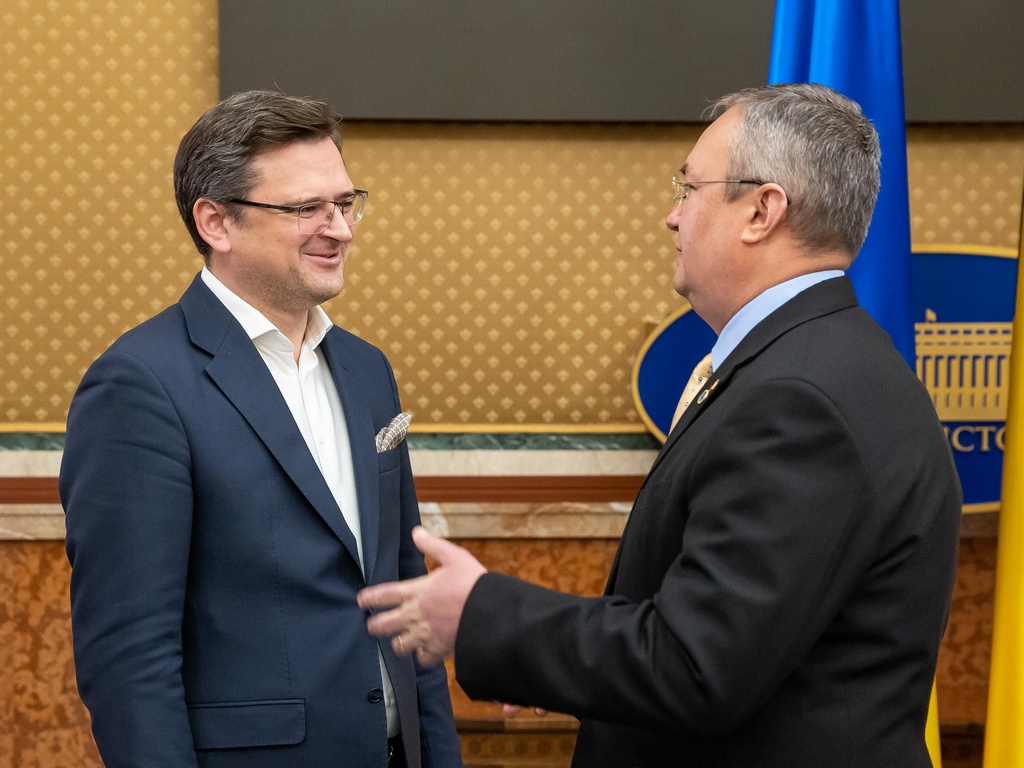 Dmitro Kuleba ukrán külügyminisztert fogadta Nicolae Ciucă kormányfő