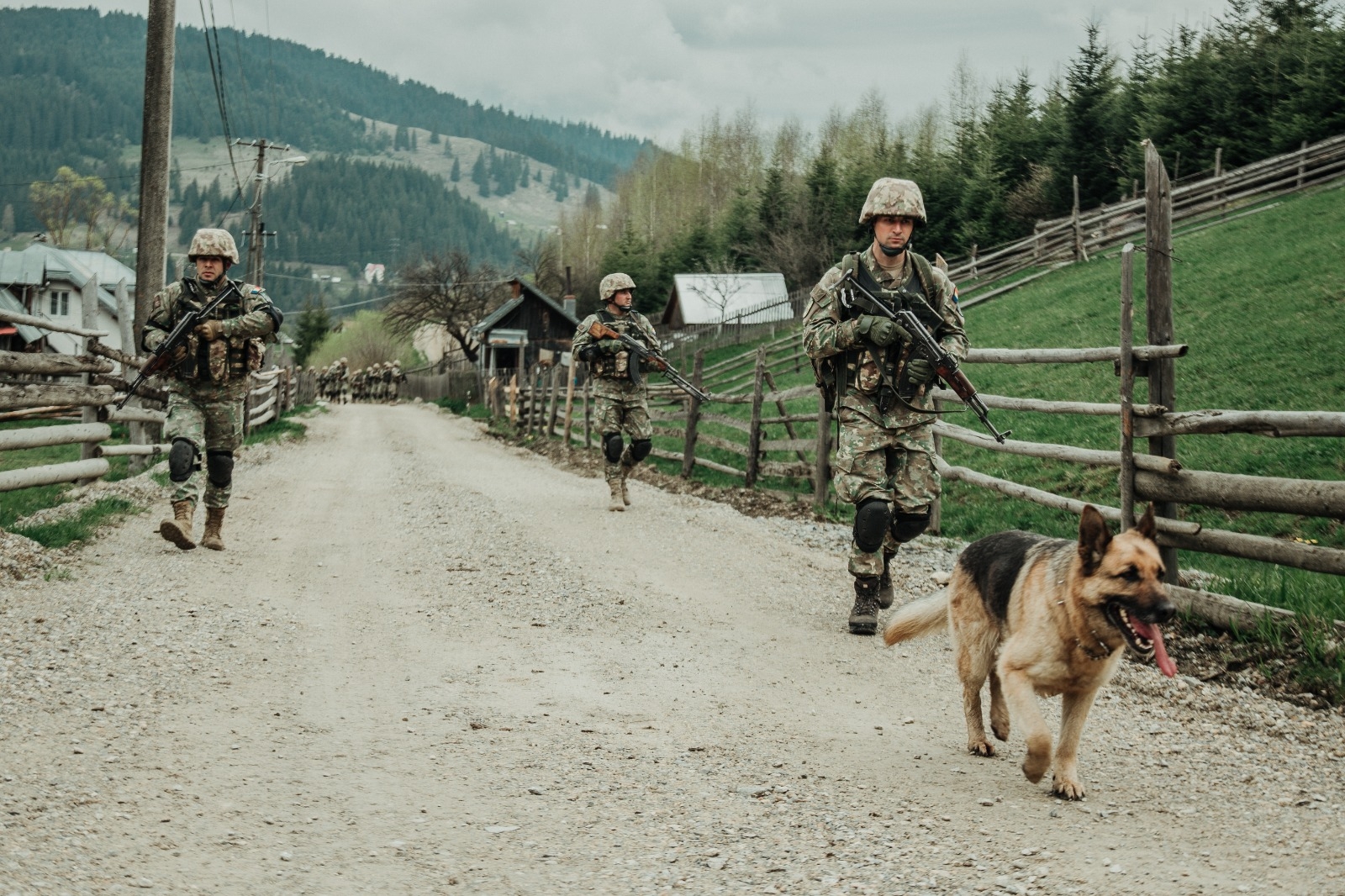 Brassó megyében lesz a francia parancsnokságú romániai NATO-harccsoport központja