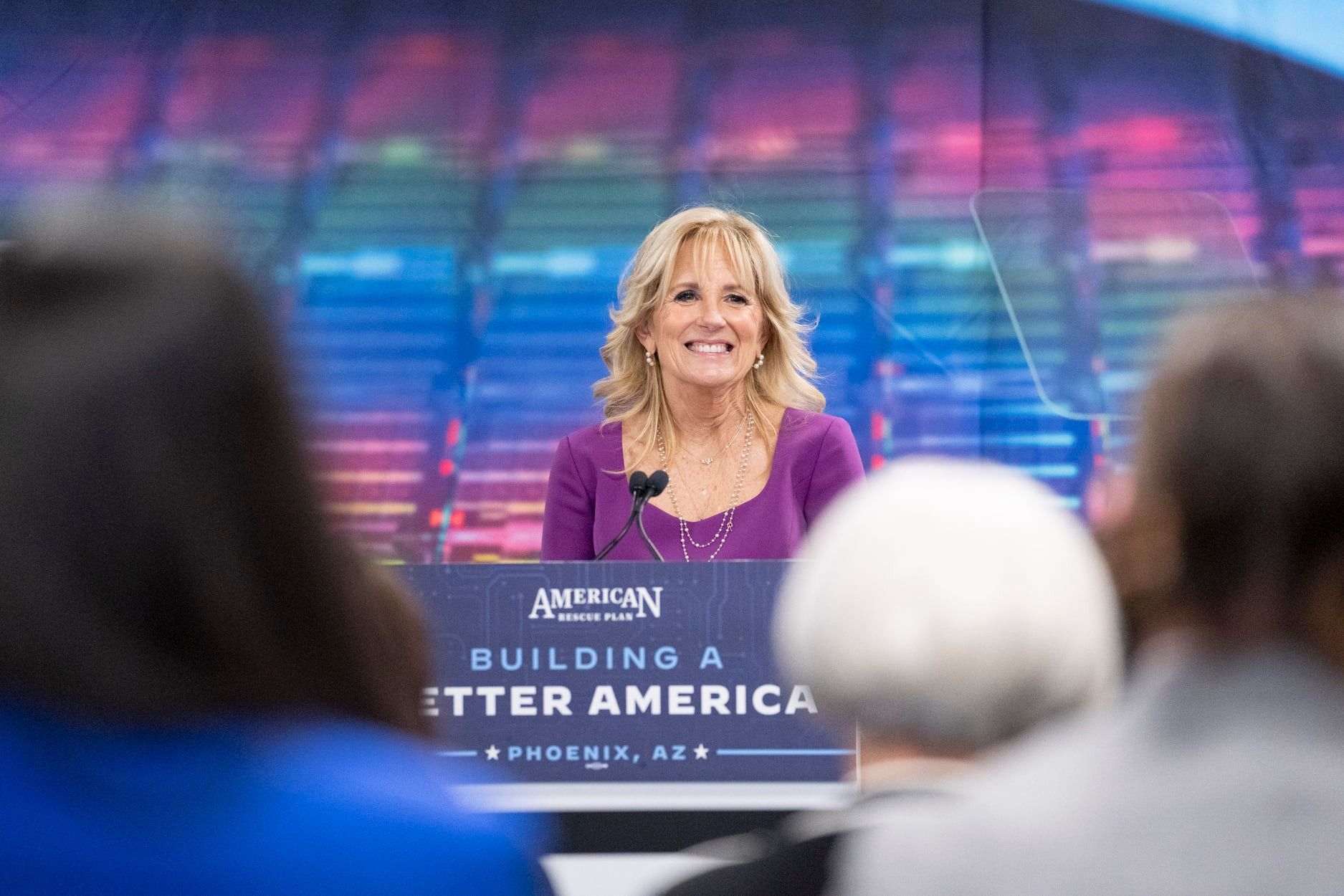 Péntek délután érkezik Romániába Jill Biden