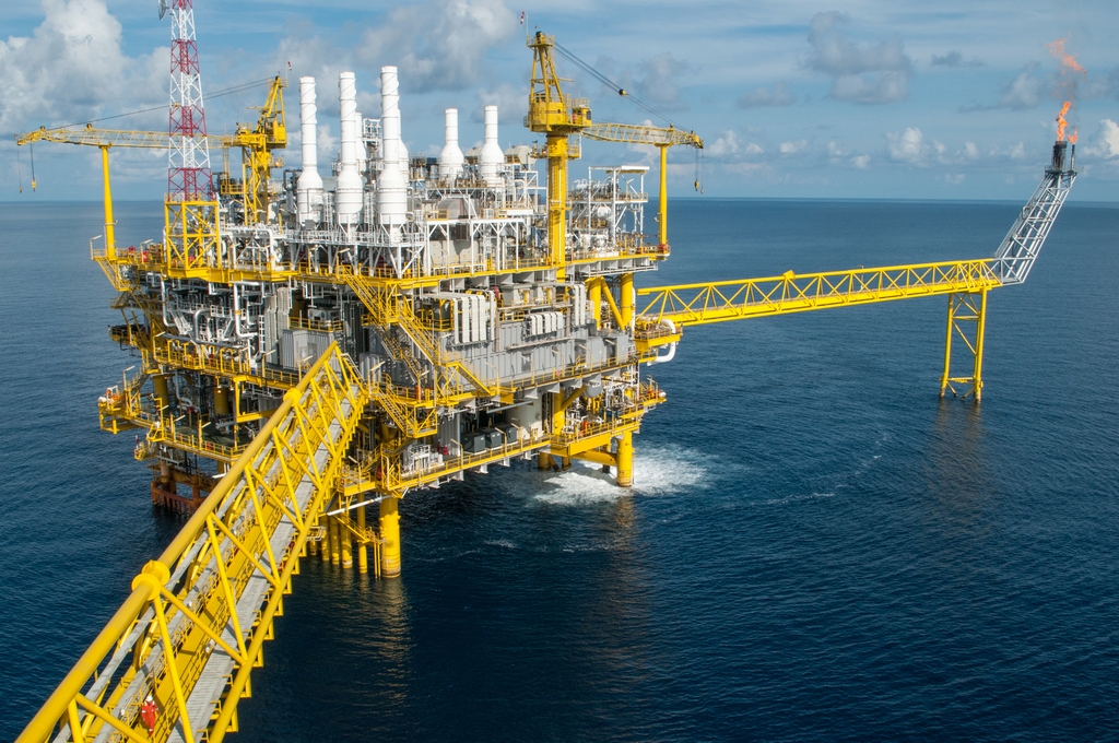 Elfogadta a képviselőház az offshore törvényt