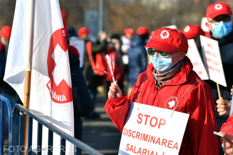 Újabb tiltakozásokat helyeztek kilátásba az egészségügyi alkalmazottak