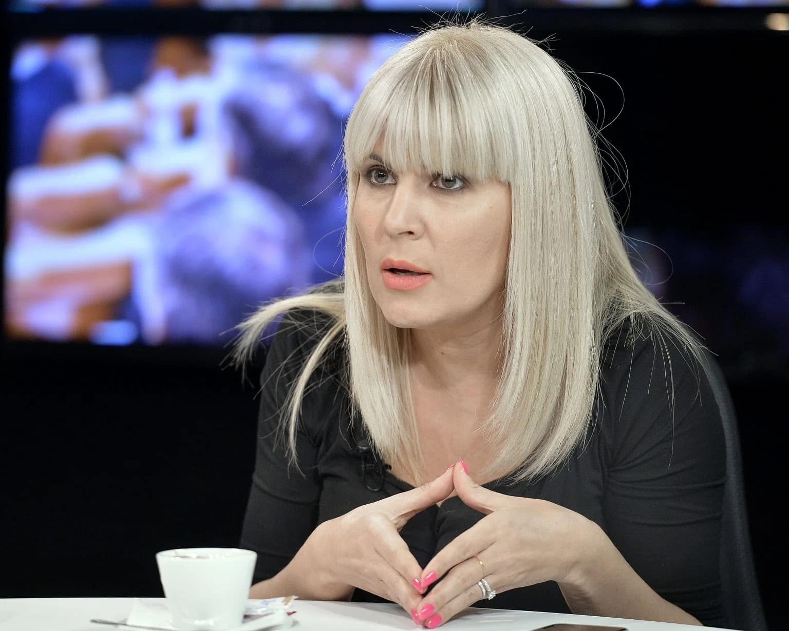 Érvényes marad az Elena Udrea elleni európai elfogatóparancs