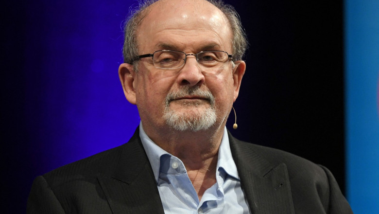 Vádat emeltek Salman Rushdie támadója ellen