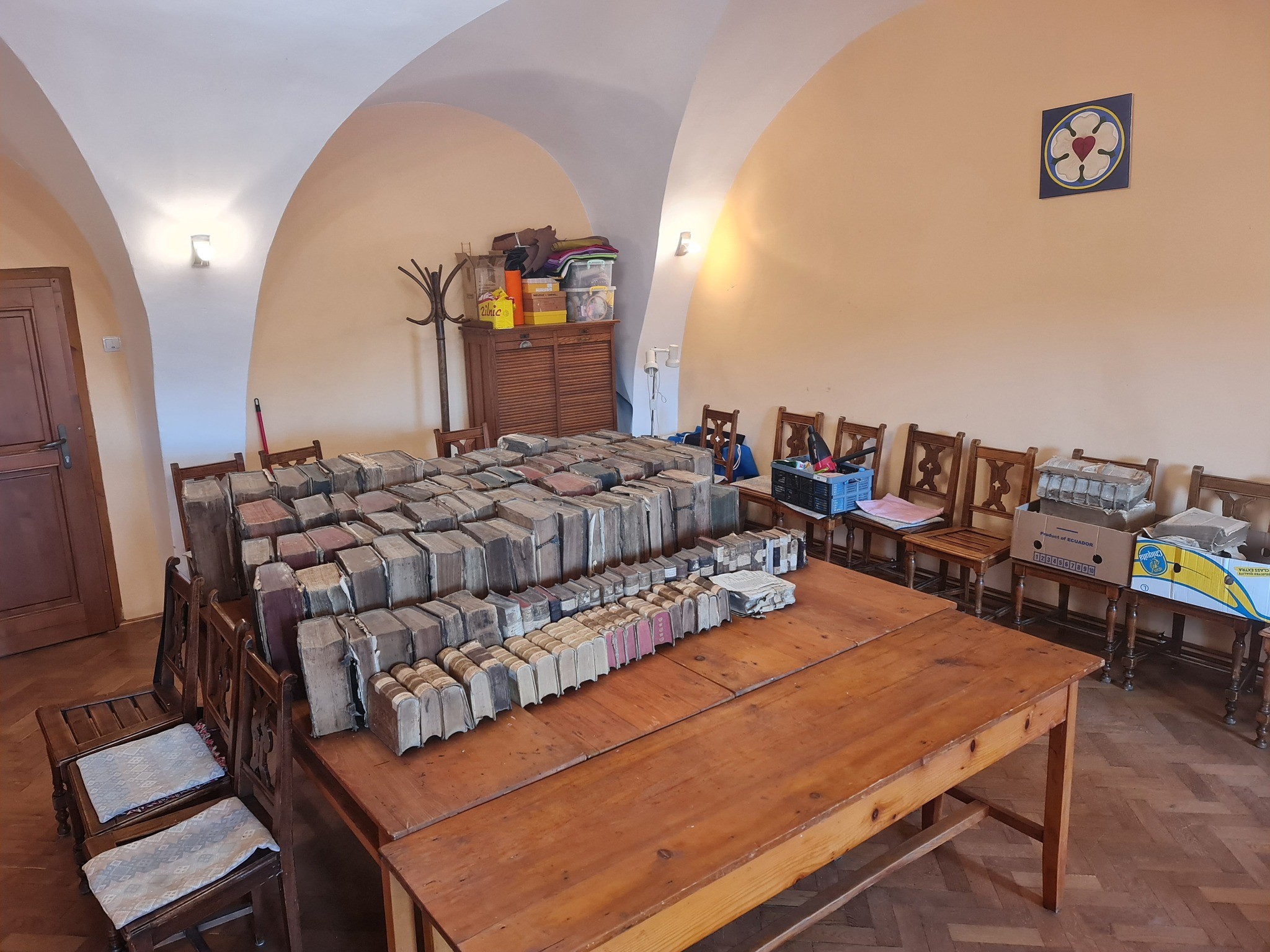 Ősnyomtatványok is vannak a Medgyesen talált ritka könyvek között