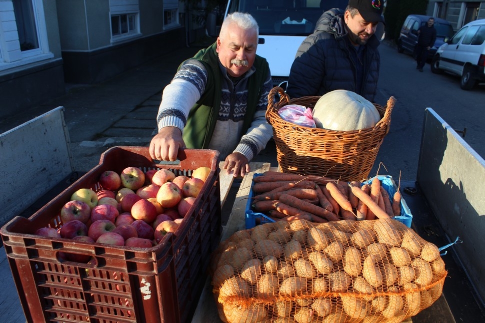 Egyetlen kosárnyi termény is számít: adakozási felhívás a szegénység világnapjára