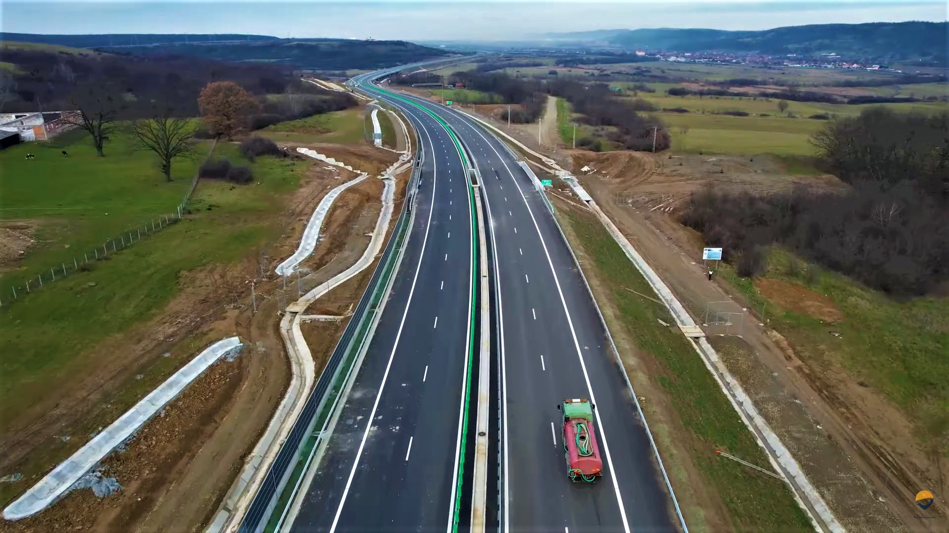 Megnyitották a Déli-Kárpátokon átvezető A1-es autópálya Nagyszeben és Bojca közötti szakaszát