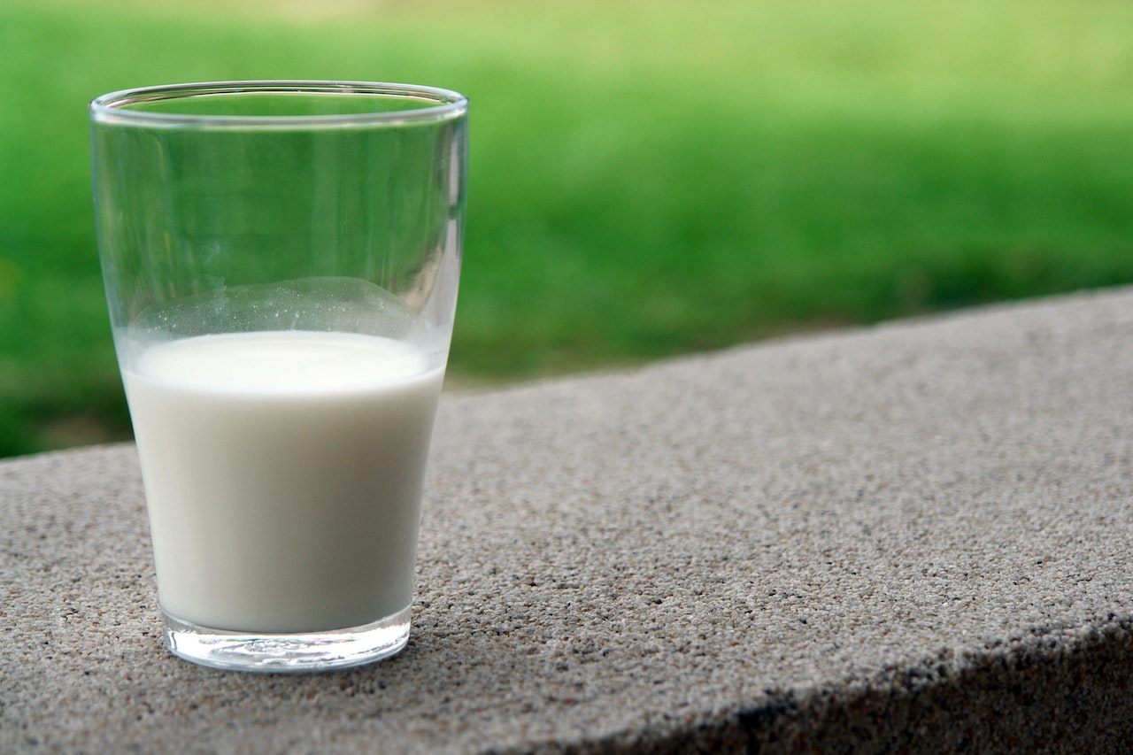 Döntött a tejár csökkentésének mértékről a versenytanács