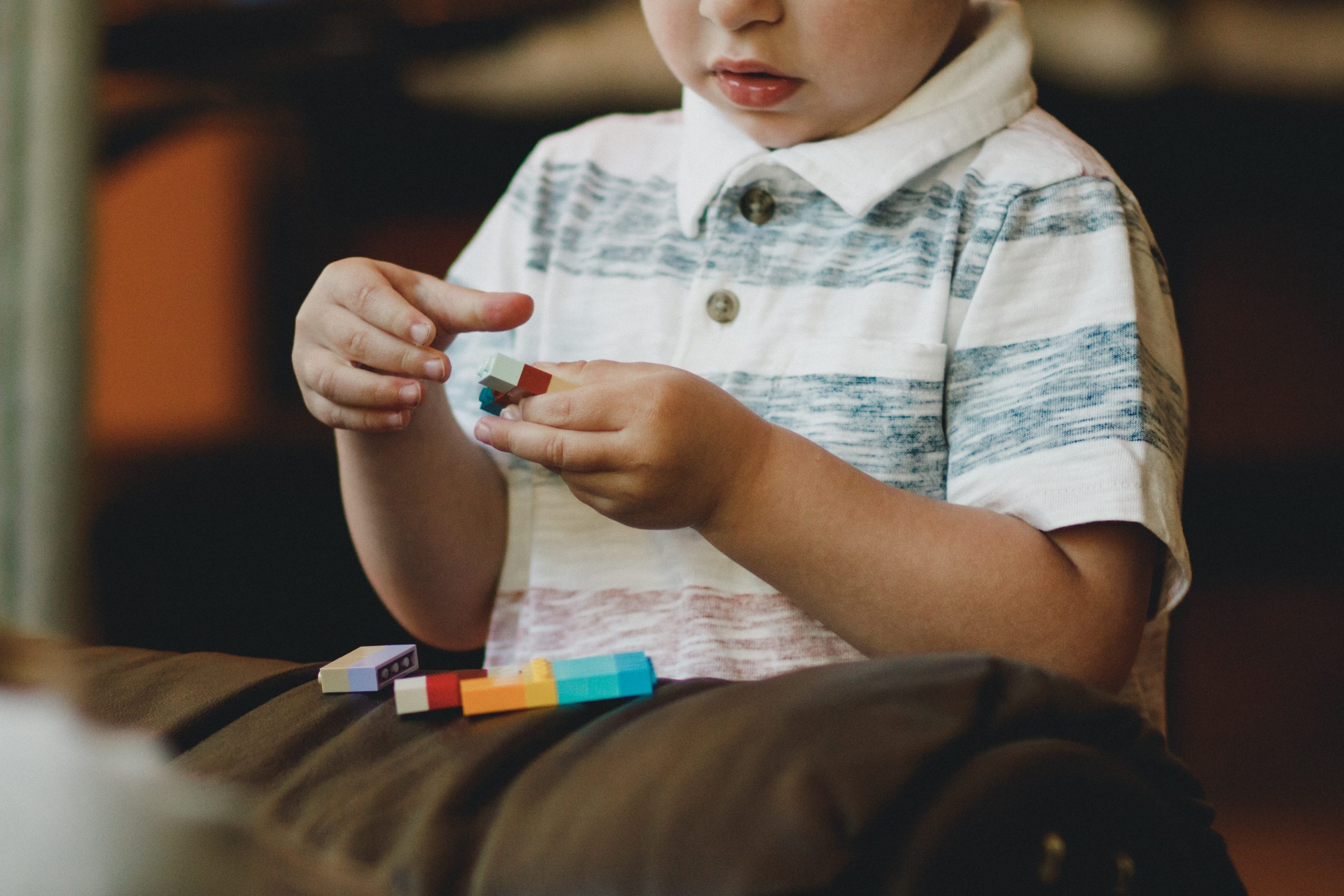 Petícióban és nyílt levélben kérik az autizmussal élő diákokat hátrányos helyzetbe hozó törvénytervezet módosítását