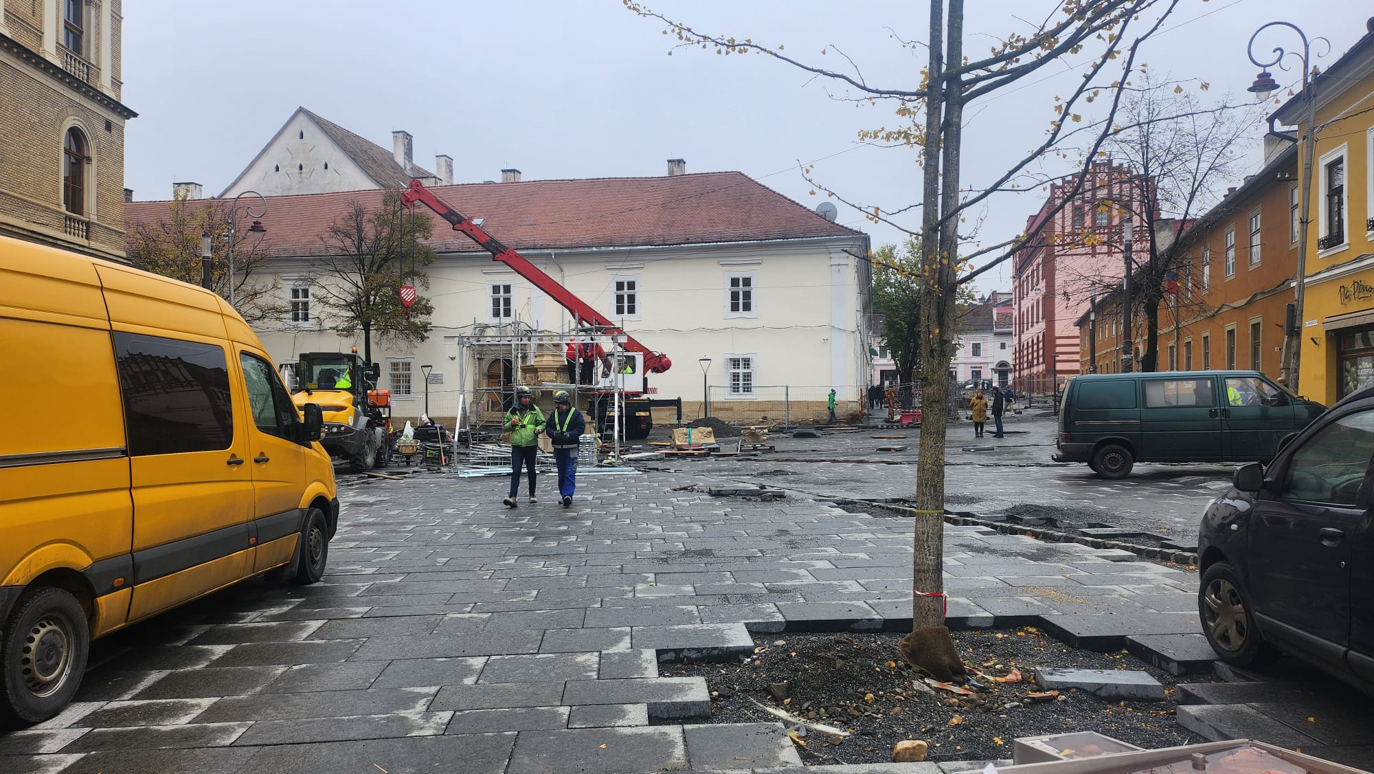 Csak tavaszra lesznek készen a belvárosi utcák Kolozsváron