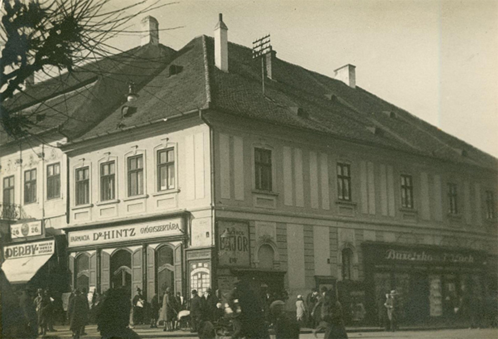 Jövő hétfőn nyílik újra a patikamúzeum