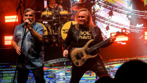 Jótékonyság, rock és népzene Nagyenyeden