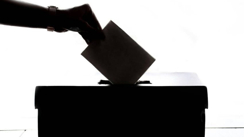 Mit üzentek a választópolgárok? Mit üzentek a választópolgárok?
