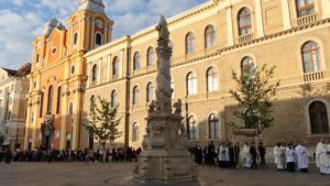Ünnep a 300 éves piarista templomban – a közösség és a kommunikáció helye