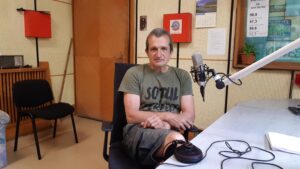 Sajtóklub: a közösségi média (in)diszkrét bája