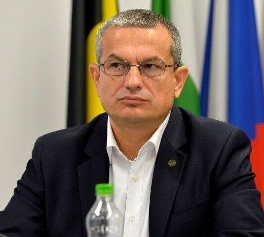 Alkotmányos az első deficitcsökkentő intézkedéscsomag Alkotmányos az első deficitcsökkentő intézkedéscsomag