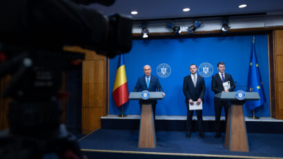 Egészségügyi reformokat jelentett be a kormányfő és a miniszter