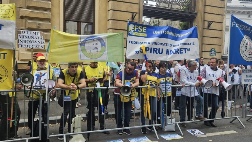 A tanárok cáfolják, hogy csökkent volna az óraszámuk az elmúlt években