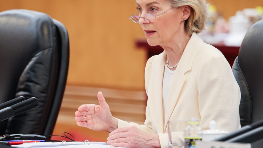 Romániába jön Ursula von der Leyen Romániába jön Ursula von der Leyen