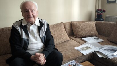 Születésnapján köszöntjük a 94 éves Uray Zoltán biológust, vívót