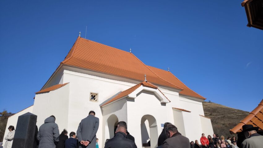 Megújult templomukért adtak hálát a mezőveresegyháziak Megújult templomukért adtak hálát a mezőveresegyháziak