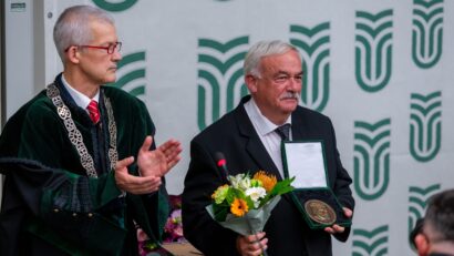 Bocskai-díjjal tüntette ki a Sapientia EMTE Kató Béla nyugalmazott püspököt