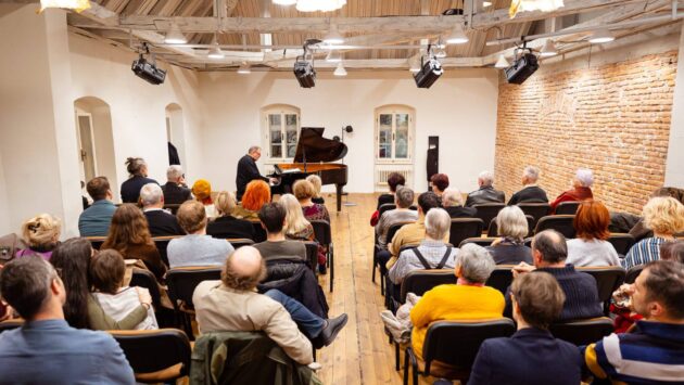 A zene, mint a világegyetem tükre