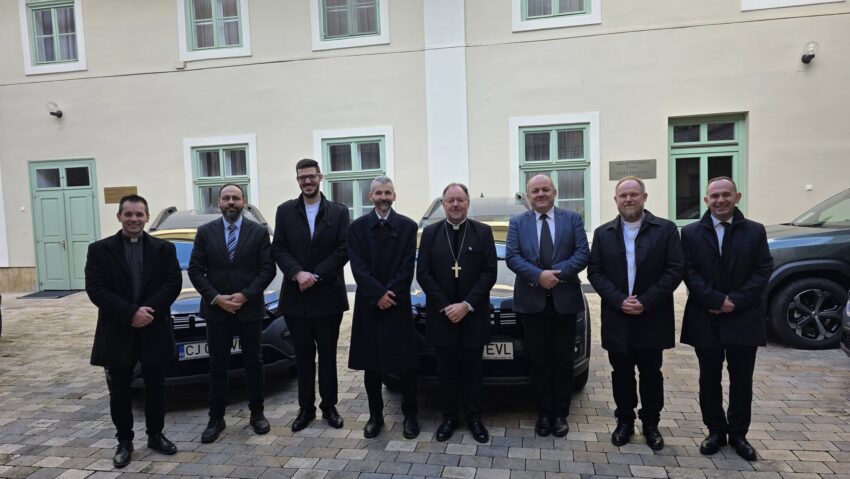 Szolgálati autókat kapott a Romániai Evangélikus-Lutheránus Egyház