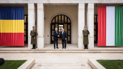 Energiaösszeköttetésekről tárgyalt Ilie Bolojan a magyar kormányfővel és az osztrák kancellárral