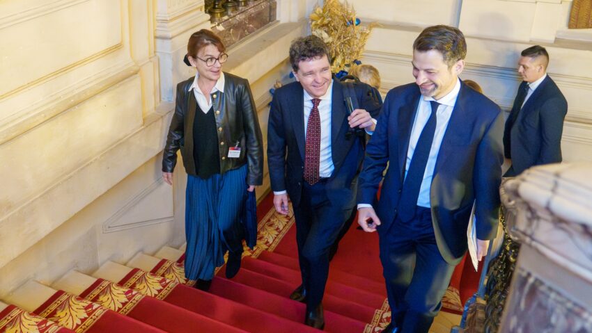 Mi a jelentősége Nicușor Dan franciaországi látogatásának?