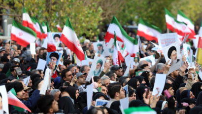 Iránon a világ szeme