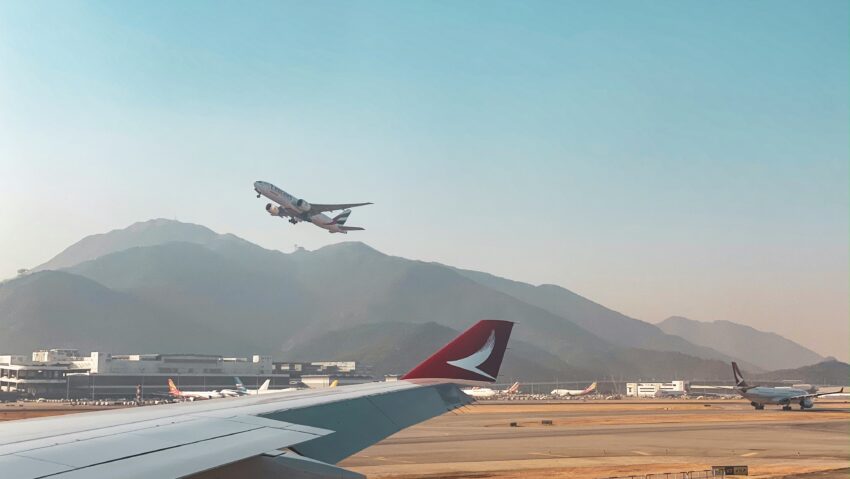 Újabb 250 román állampolgár tért haza Dubajból