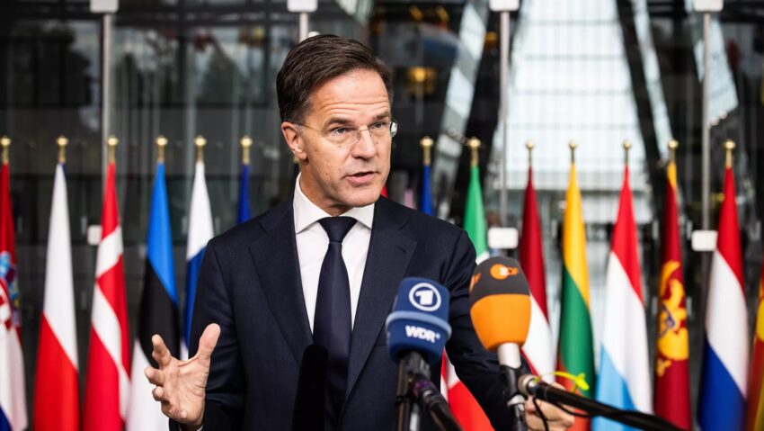 Rutte: a NATO nem vesz részt az Irán elleni műveletben