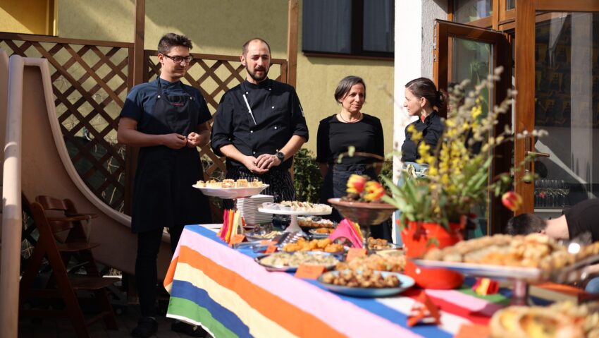 Kísérletezve, kreatívan, jókedvvel – pezsgés és összedolgozás a Chef’s Home-ban