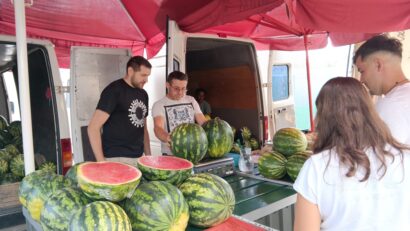 Dinnyeszezon októberig?