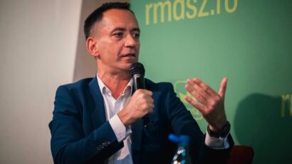 A háznagy egy a négyből, és rálát a napirendre – ezért szavazta meg az RMDSZ