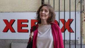 Röviden, csípősen, de humorral – Arcél Botházi Máriával