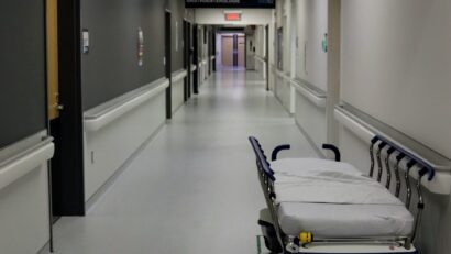 Már az egészségügyi rendszer működését veszélyezteti a politikai válság